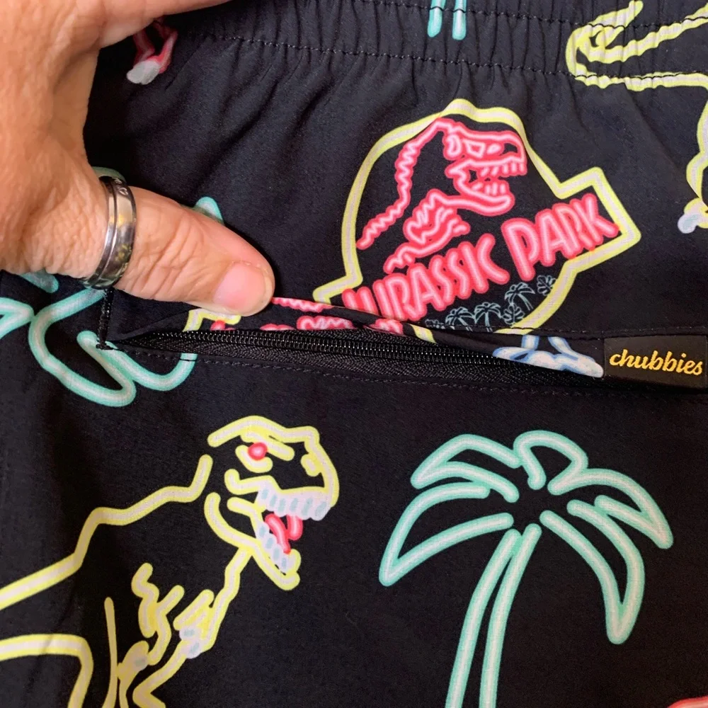 NWT‎ Chubbies Jurassic Park Shorts Size Small Drawstring Swimwear Multicolor
